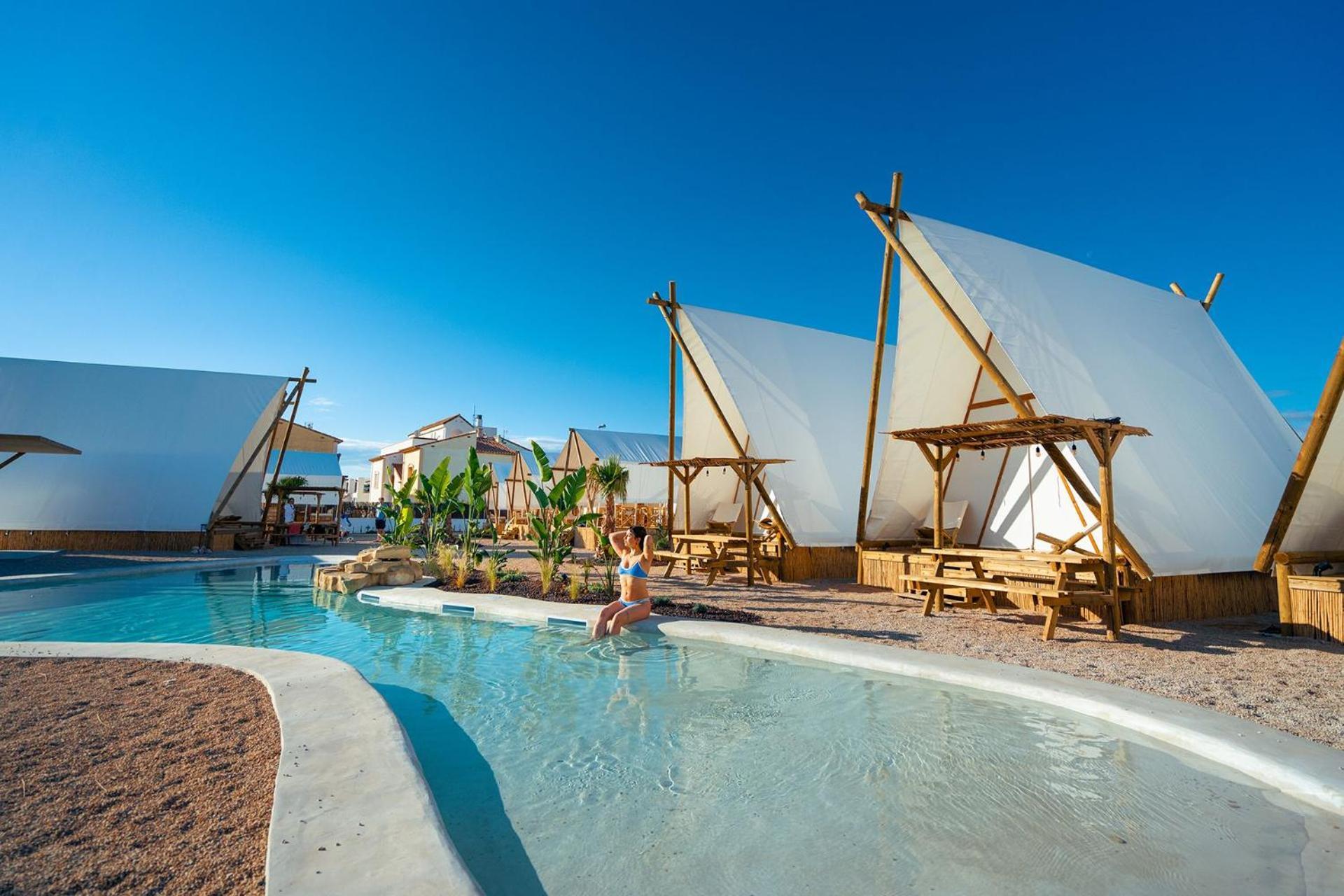 Hotel Kampaoh Kikopark Playa Oliva Exterior foto